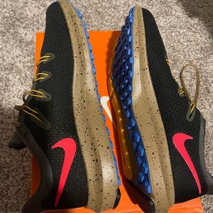 Nike Quest 2 SE